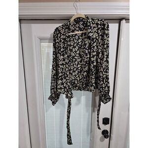 Banana Republic Womens Black White Floral Wrap Blouse Tall Medium Long  Top
